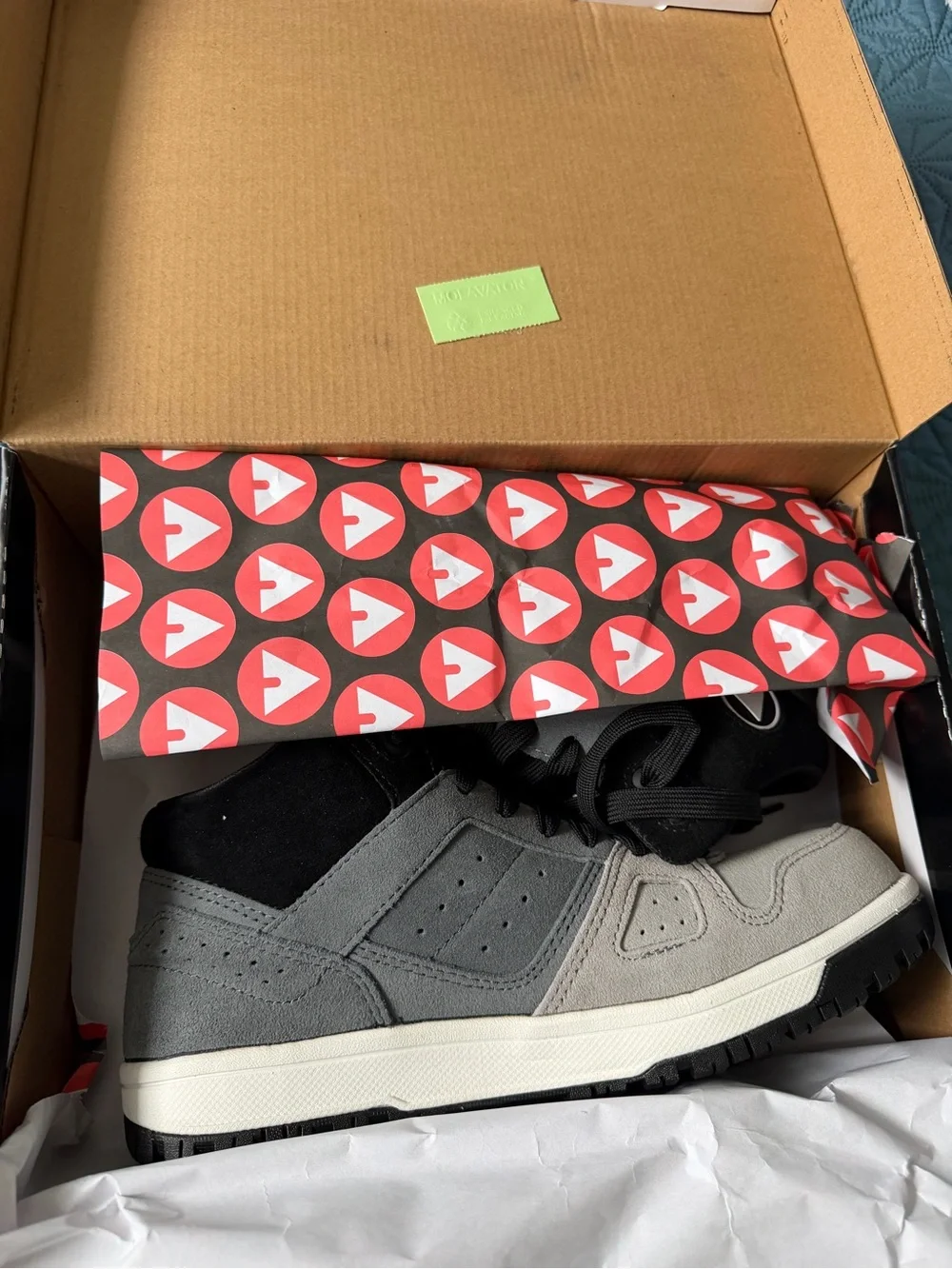 Brand New Airwalk Grey and Black Men's Mid-Top Safety Sneaker